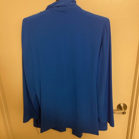 Calvin Klein large Blue business top. Excellent condition worn a couple of times - Picture 3 of 3